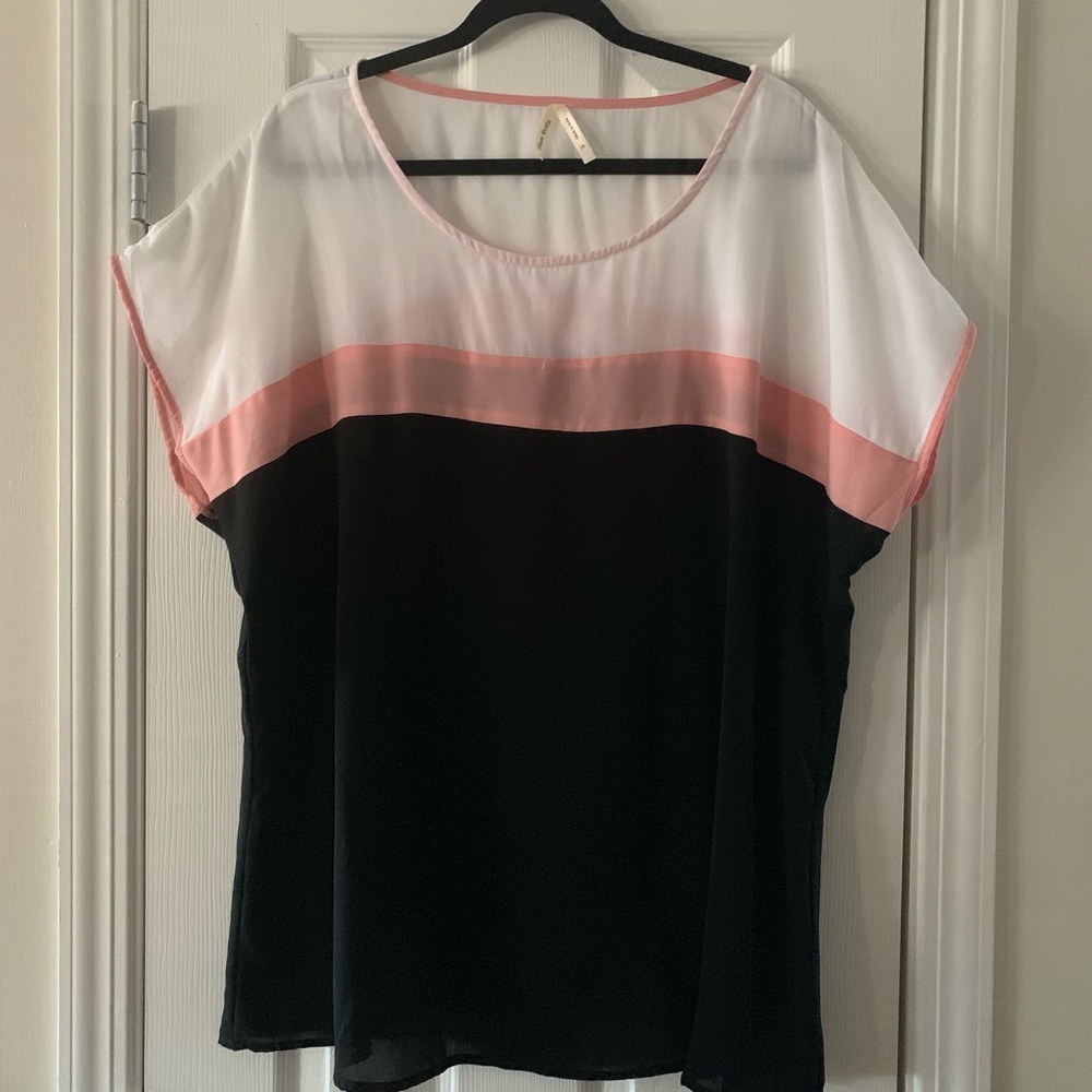 Short Sleeve Sheer Blouse